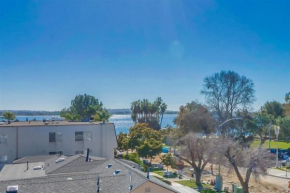 Bay View Dream - Steps to Bay, Rooftop Patio & AC